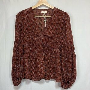 👑 max studio peasant style blouse with geometric print
